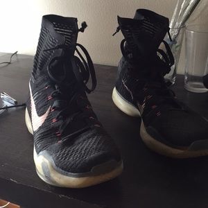 Kobe x rose gold size 13